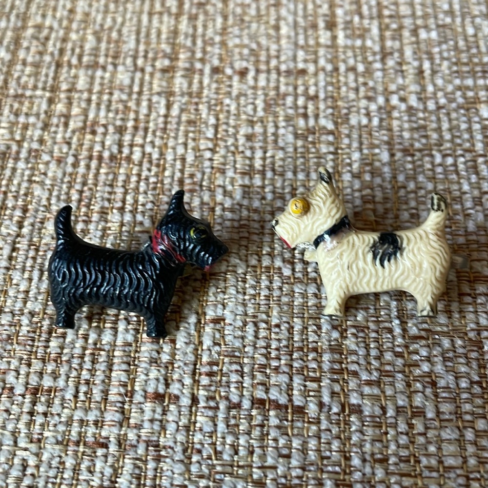 Vintage Scottie Dogs pin